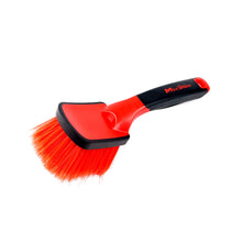 Cargar imagen en el visor de la galería, MaxShine Soft Grip Wheel and Body Brush - Cepillo para Llantas
