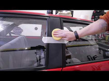 Cargar y reproducir el video en el visor de la galería, Ultimate Black Plastic Restorer Meguiars - Renovador de Plásticos Auto Exterior